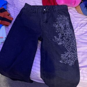 Black jeans with white design